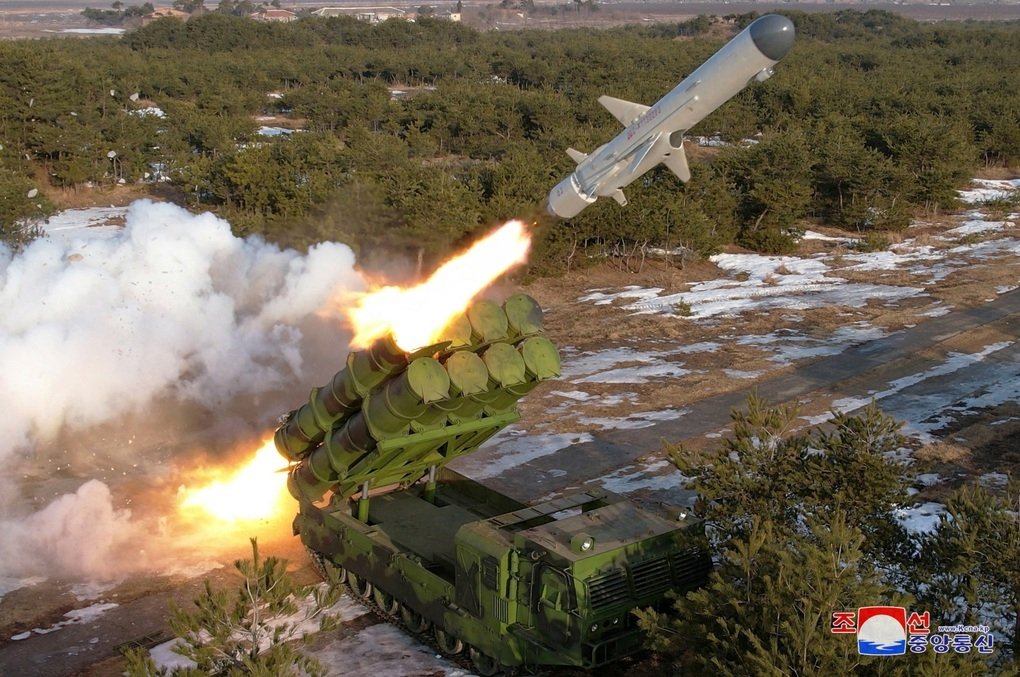 North Korea tests new missile, Kim Jong-un warns `hot` 0